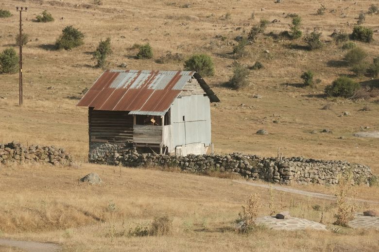 Какие нормативы регулируют создание искусственного рельефа?