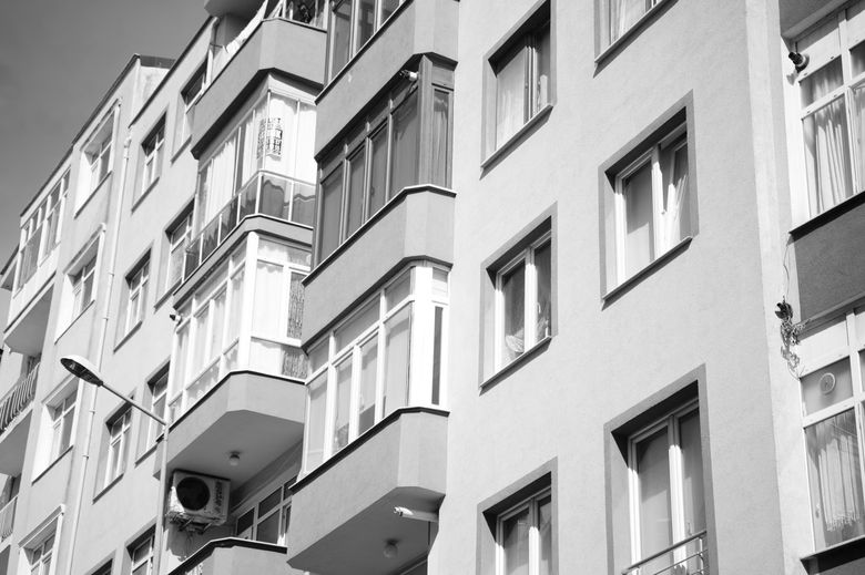 Какие нормативы регулируют теплозащиту зданий?